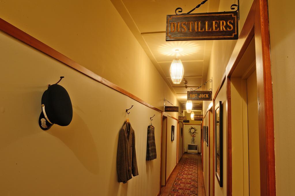 Blacks Hotel Ophir Esterno foto